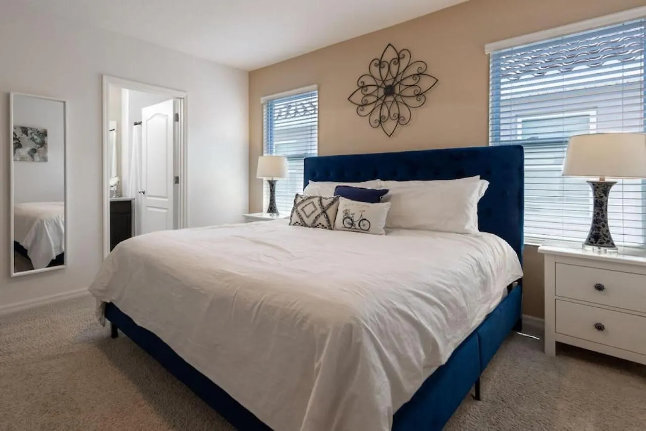 Solterra Resort 5 Beds Pool Gameroom Near Disney Davenport 0*,  United States